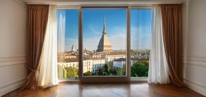 Tessuti che Raccontano: L’evoluzione del Design d’Interni a Torino tra Tradizione e Modernità